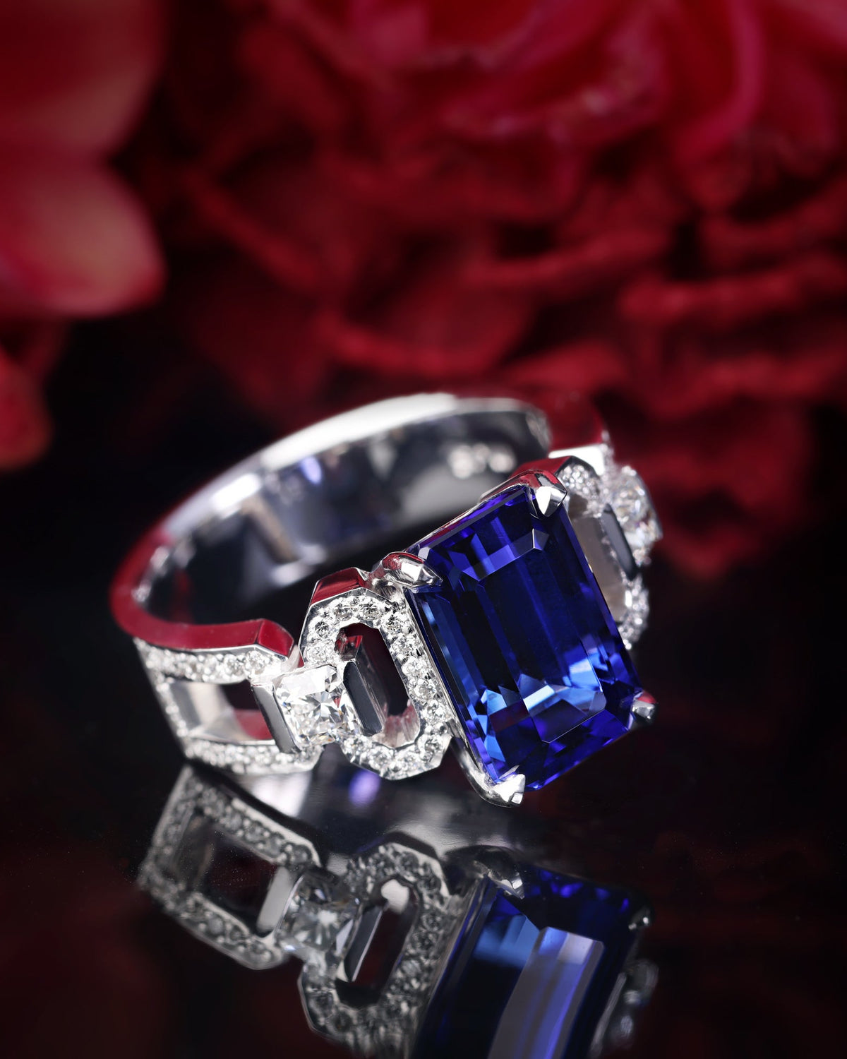 Bespoke Link Tanzanite Ring