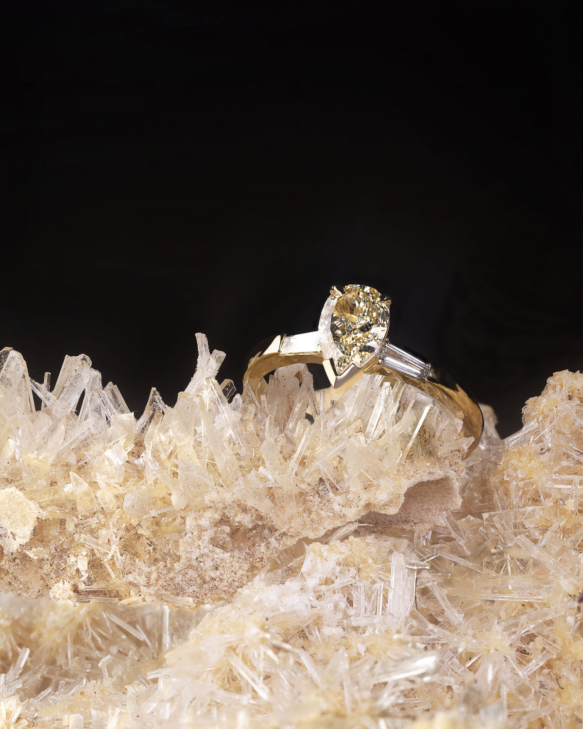 Australian Argyle Fancy light Yellow Diamond Ring