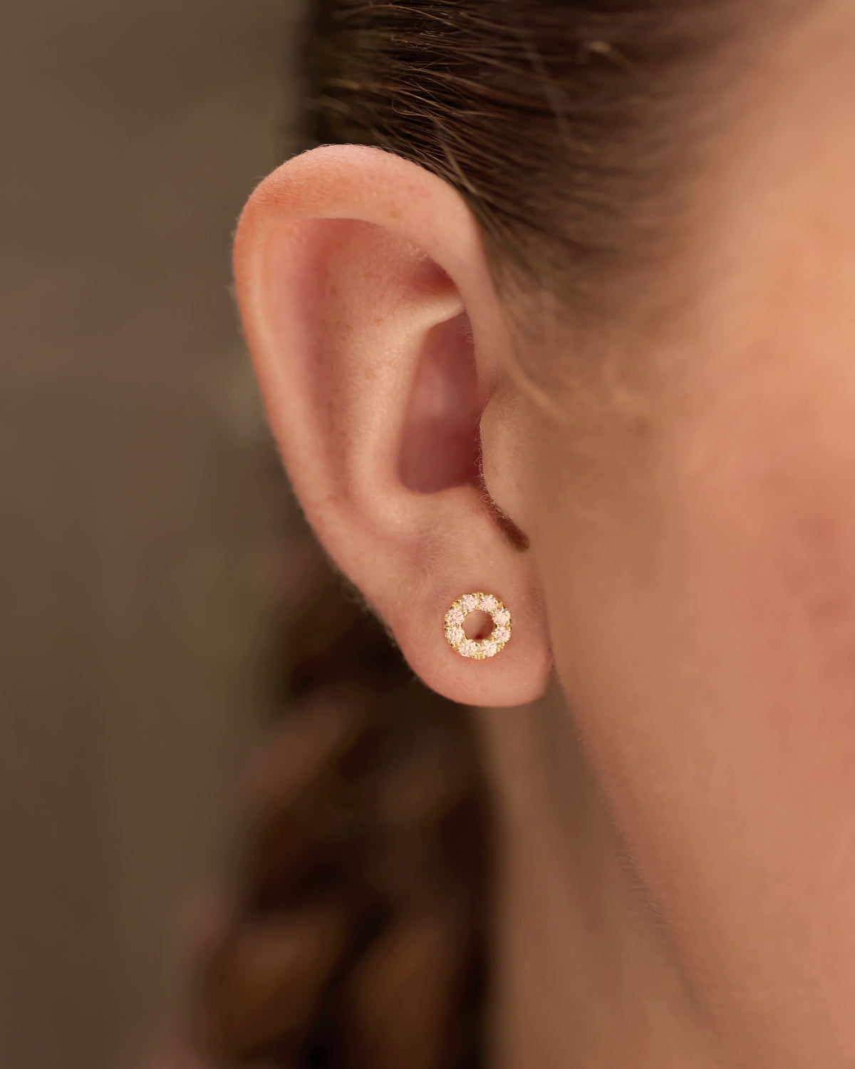 Radiant Rounds - Luminous gemstone set circle studs