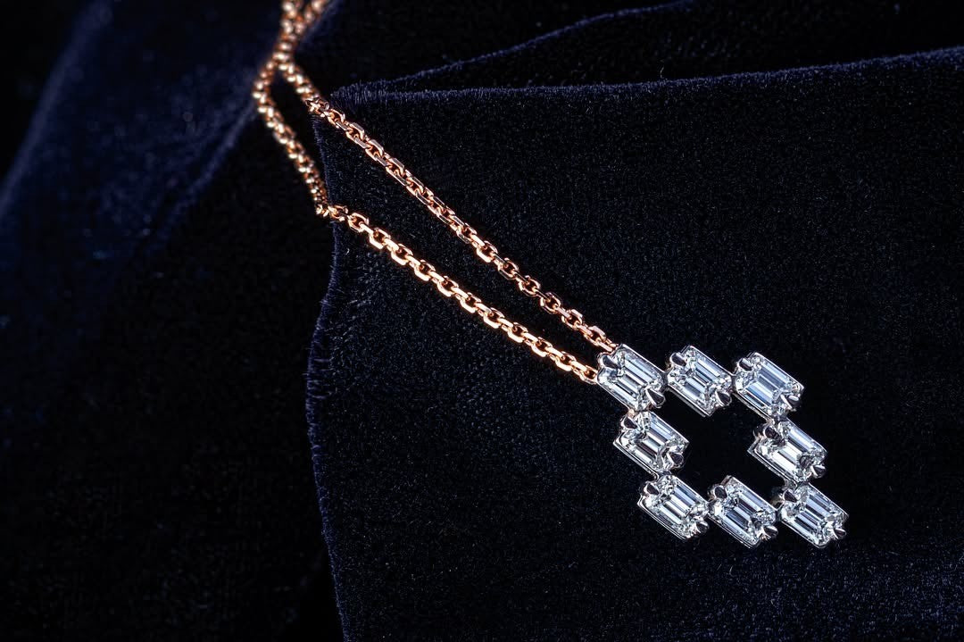 Diamond & Emerald Necklace / Pendant - Past MJS Commission - PG-BI-874 - image 2