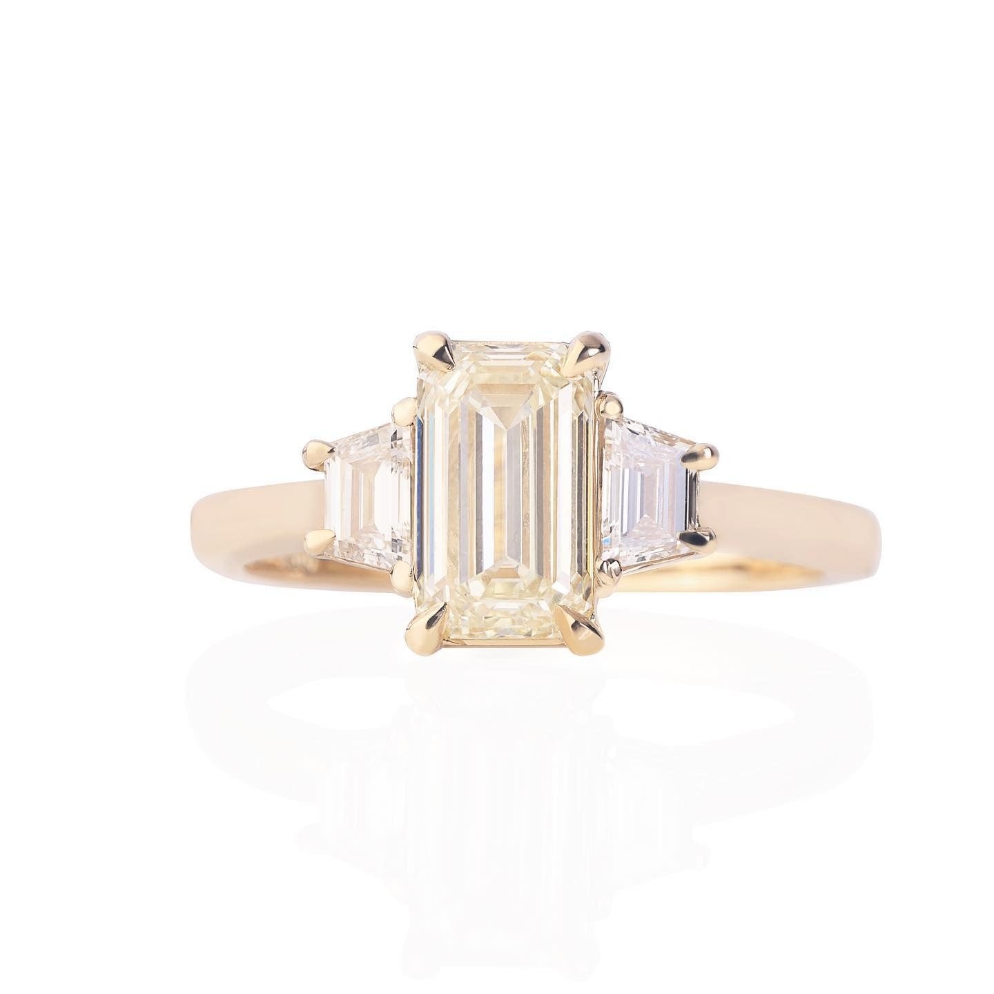 1.5ct Fancy Yellow Diamond engagement ring featuring two white trapezoid diamonds on the side - PG-BI-189 - image 2