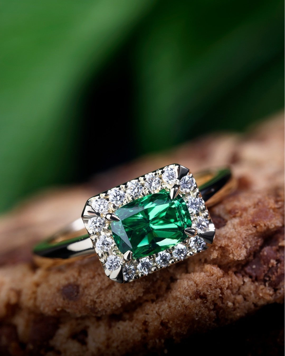 Tsavorite garnet and diamond ring - PG-BI-168 - image 1