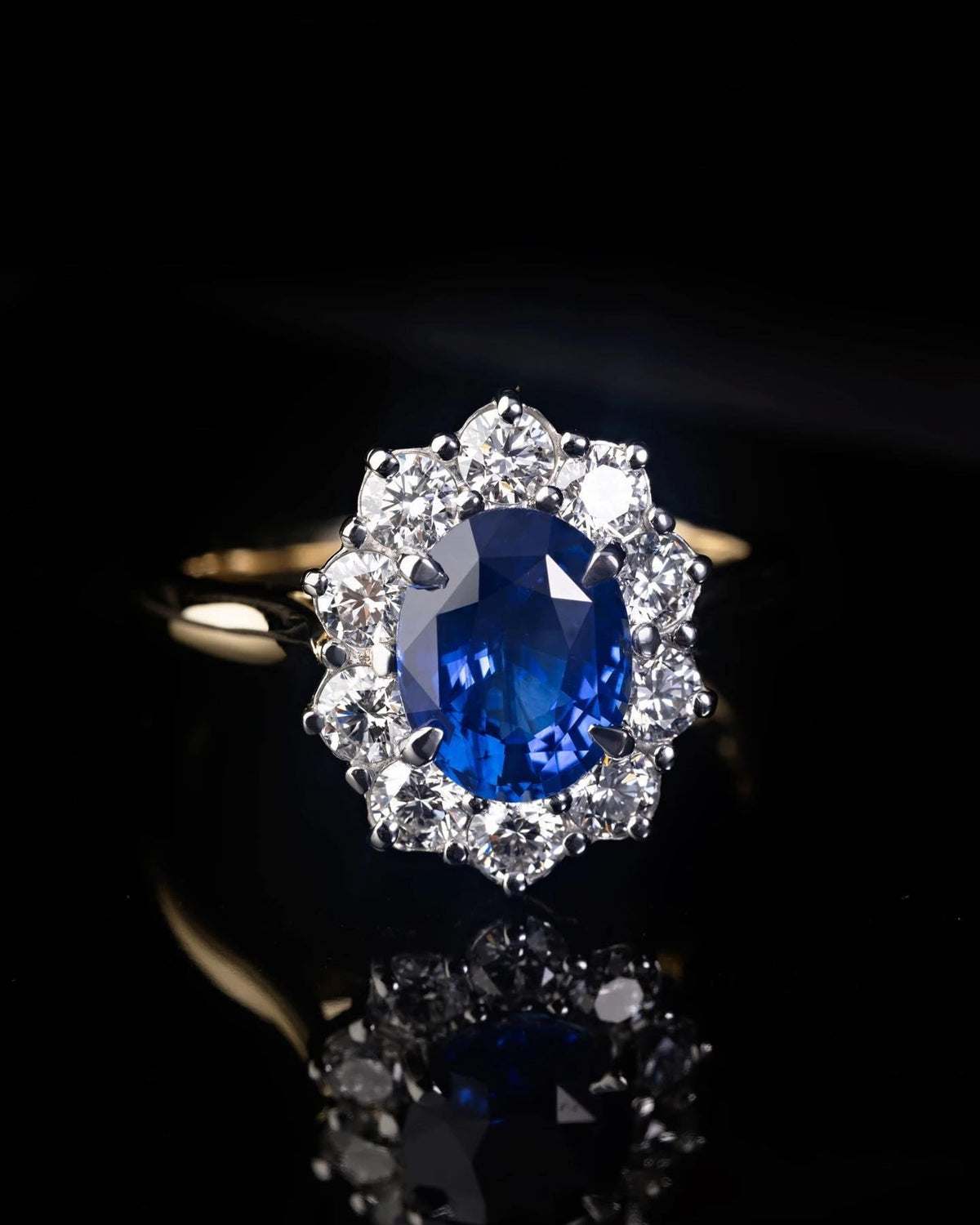 2.31ct oval cut Ceylon-type Blue Sapphire and diamond ring - PG-BI-223 - image 2