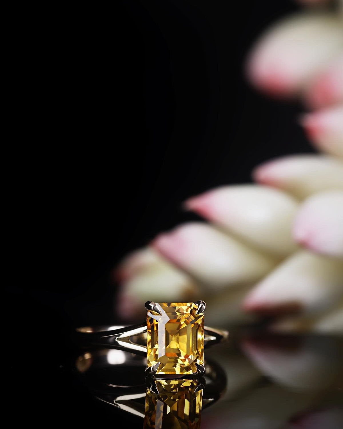 2.6ct Golden Sri Lankan Sapphire ring - PG-BI-299 - image 2