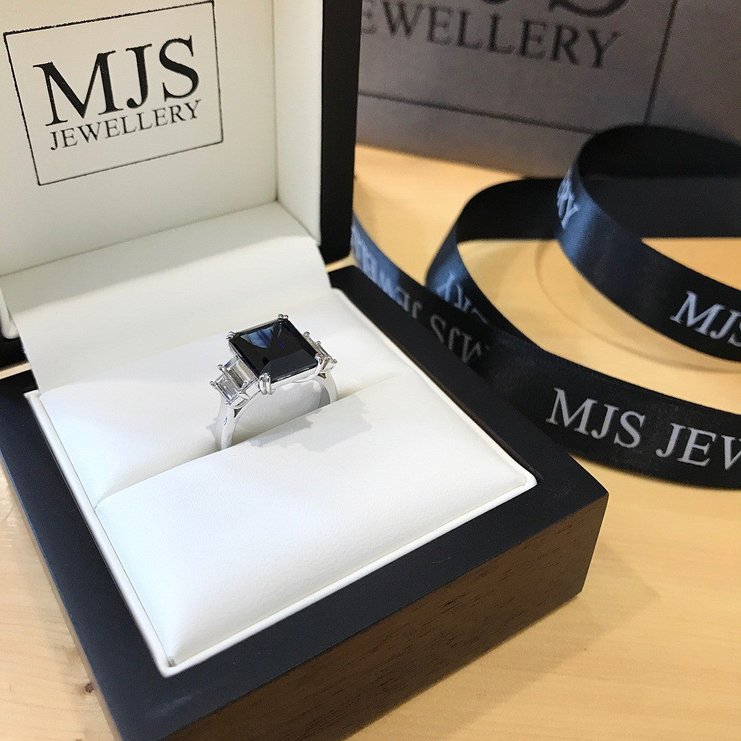 6ct this Australian Sapphire of Inverell origin left the studio today Jewellery - PG-BI-300 - image 2