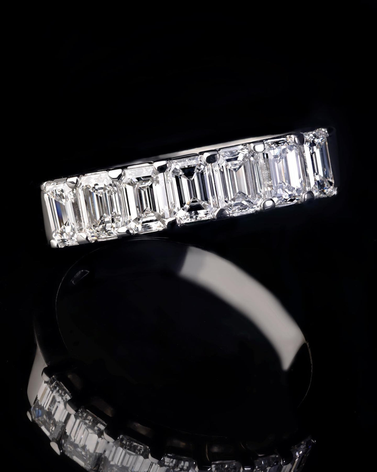 Diamond & Emerald platinum Wedding Band - PG-BI-323 - image 3