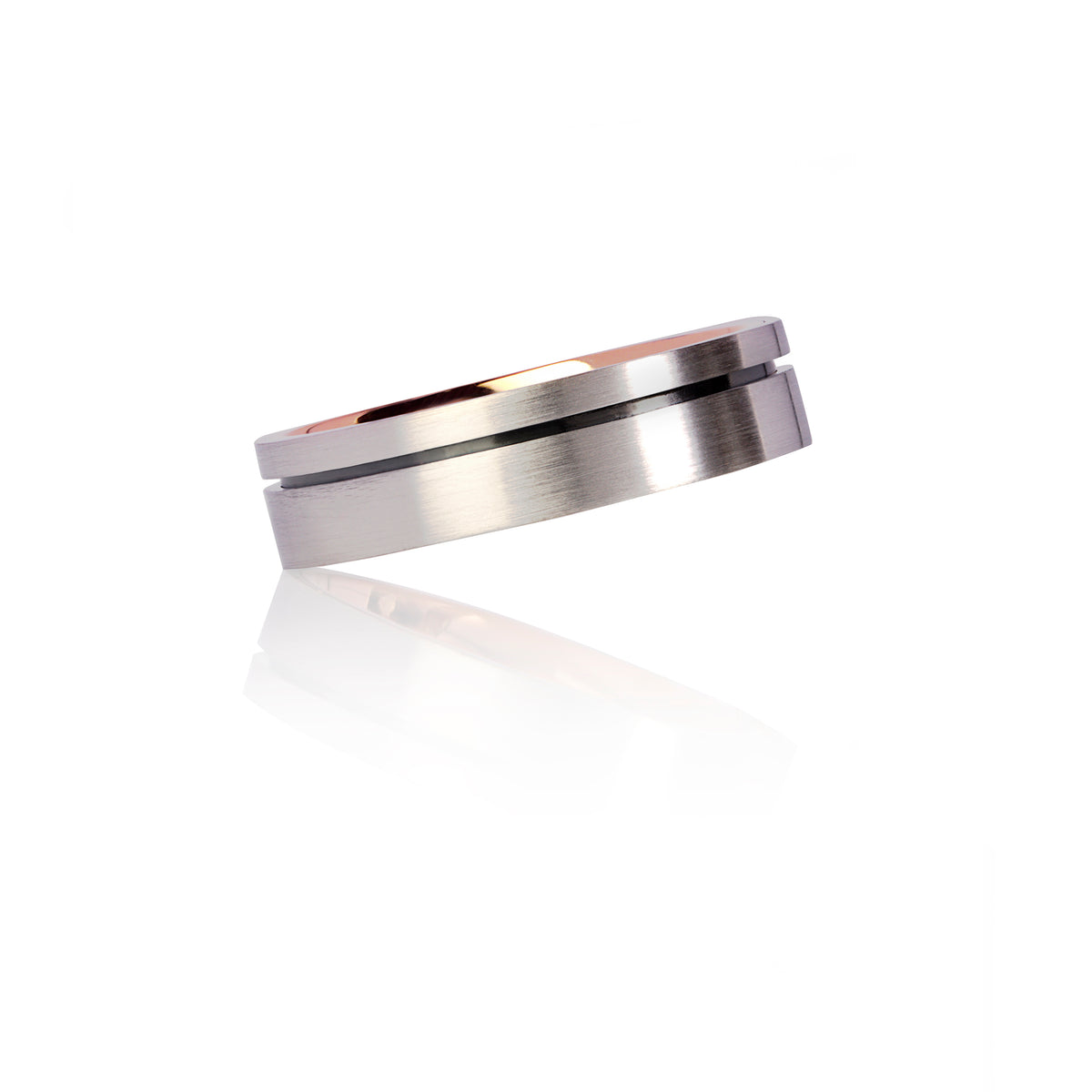 Mens Band in Platinum With Groove and a 18ct Rose Gold Inlay